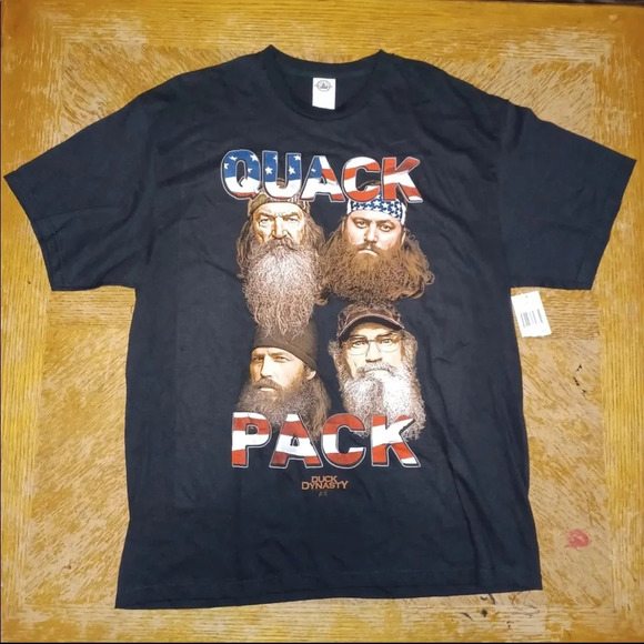 Duck Dynasty "Quack Pack" American Flag Pattern Black T-Shirt Tee Mens Size XL. - Picture 1 of 7